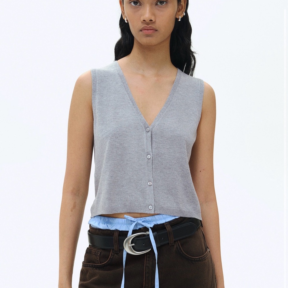 H&M Light Gray Buttoned-Front Sweater Vest